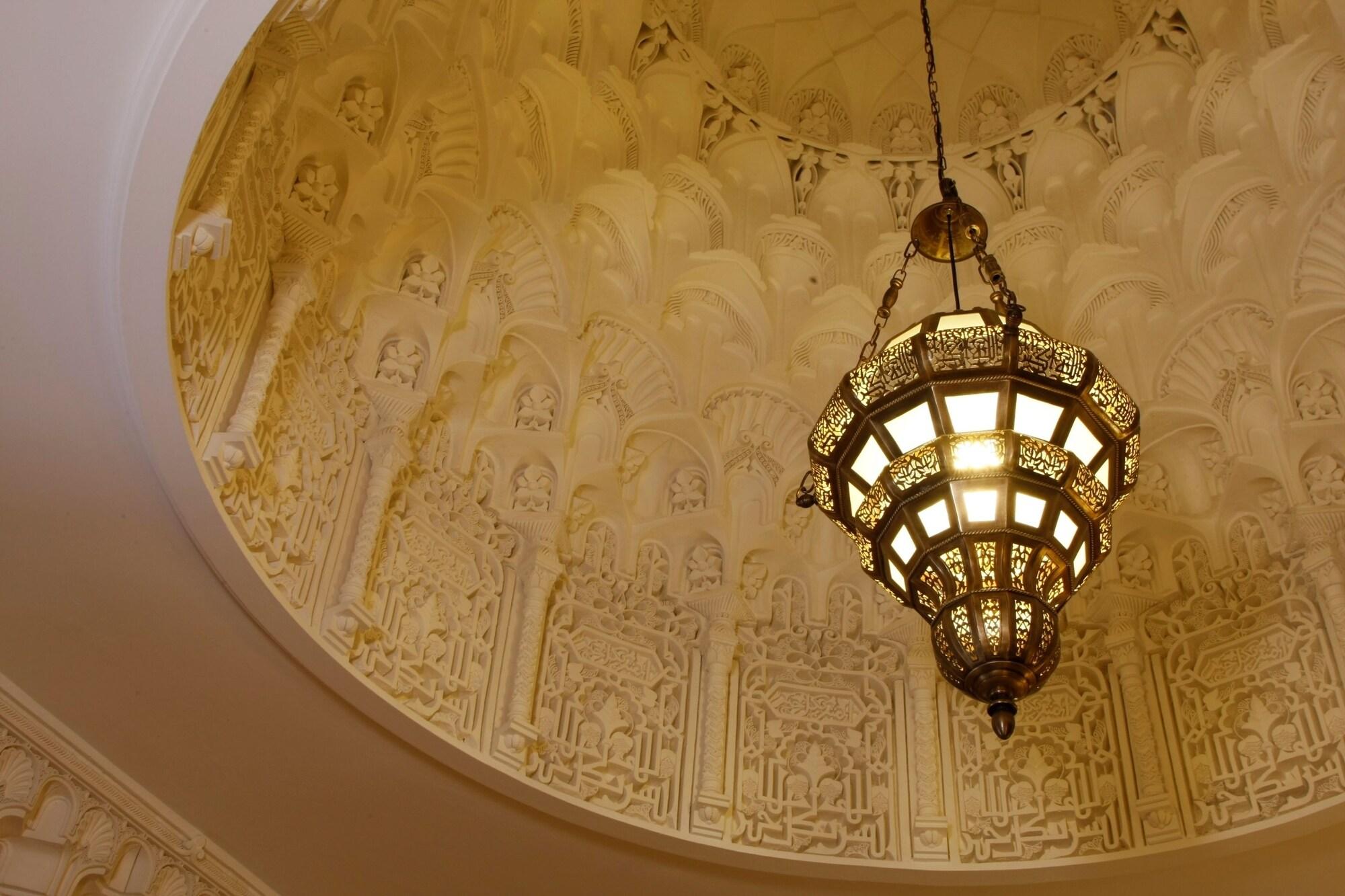 رياض كنيزة رياد 5*